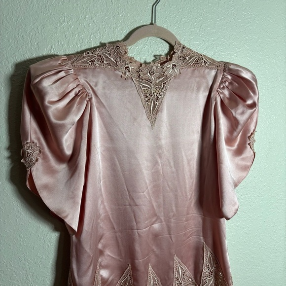 Vintage Capriccio Blush Pink 100% Silk Charmeuse Blouse Sz 10 Embroidered Lace - Picture 2 of 14